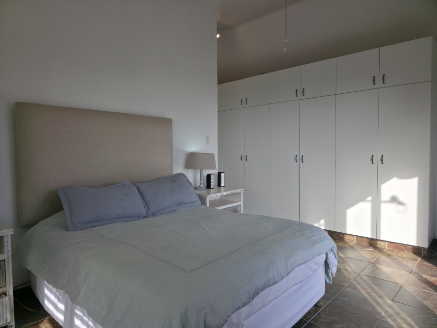 5 Bedroom Property for Sale in Wavecrest Eastern Cape